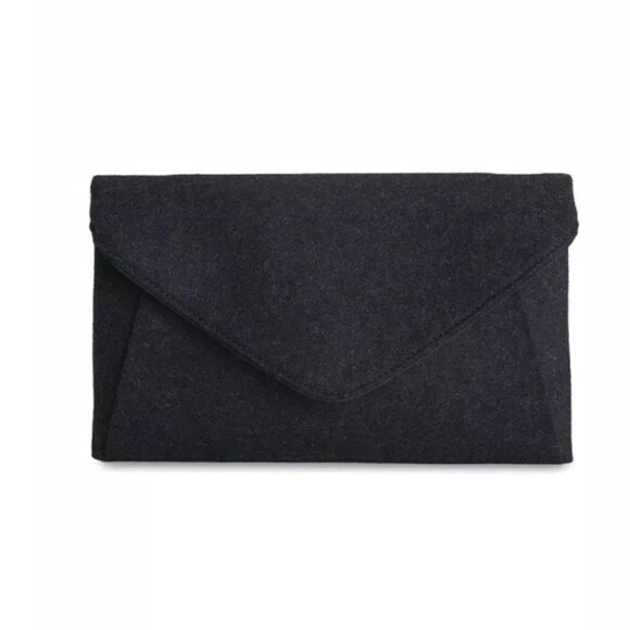 Vineyard Vines Handbags - Vineyard Vines WOOL Charcoal Clutch Magnetic Closure 6 x 10 inches